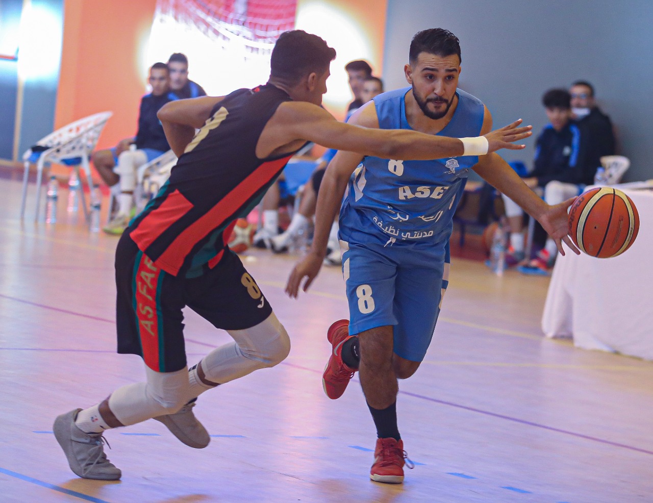 الدورة الثالثة من بطولة القسم الممتاز لكرة السلة.. فوز الكبار خارج الميدان