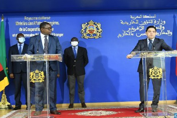 وزير الخارجية الزامبي يُكذِّب مزاعم الجزائر: