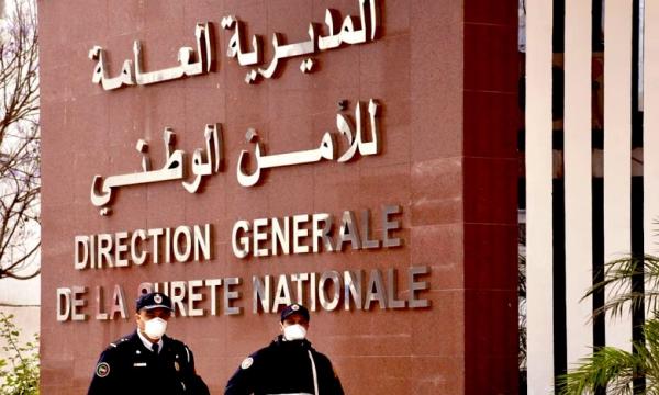 توقيف موظف شرطة مؤقتا عن العمل على خلفية الاشتباه في تورطه قي قضية تتعلق بالابتزاز