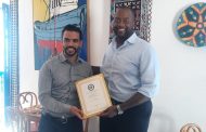 من أجل تنمية قدرات الشباب الطموح.. القنصل العام للولايات المتحدة الأمريكية بالمغرب يحط الرحال بمدينة الصويرة