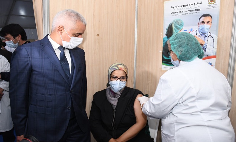 مسؤول بوزارة الصحة.. اللقاحات التي يستعملها المغرب تسمح للمواطنين بالتنقل داخل وخارج أرض الوطن