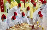 أمير المؤمنين يؤدي صلاة عيد الأضحى ويقوم بنحر أضحية العيد