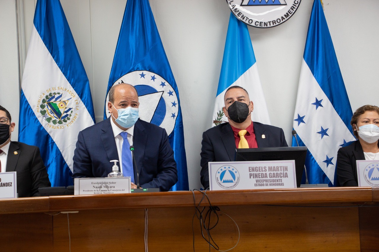 برلمان أمريكا الوسطى يمنح المغرب وضعية 