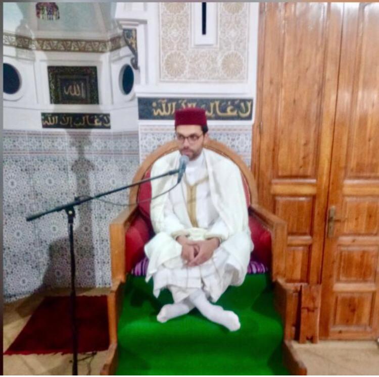 اعتلاء المنابر هبة إلاهية من الخالق لعبد خلوق..