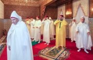 أمير المؤمنين الملك محمد السادس يؤدي صلاة عيد الفطر المبارك