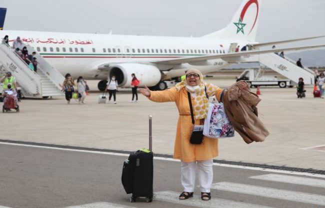 تناقض بلاغات وزارة الصحة والحماية الإجتماعية حول إلغاء فحص (PCR) بالنسبة للوافدين إلى المغرب خلق ارتباكا في صفوف الجالية المقيمة بالخارج