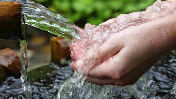 وزارة الأوقاف والشؤون الإسلامية تُوَحِّد خطبة الجمعة المقبلة وتوصي بعدم تبذير الماء