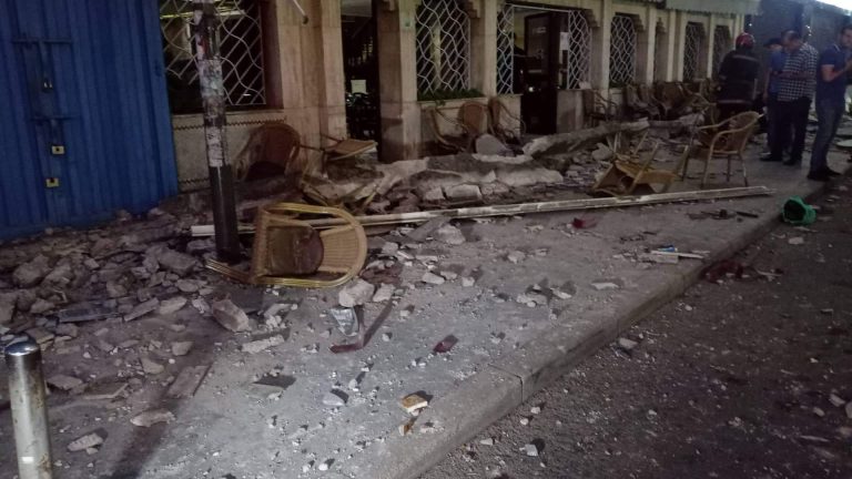 توقيف صاحب المقهى التي تسبب انهيار سقفها بمقتل ثلاثة أشخاص بمدينة الدار البيضاء