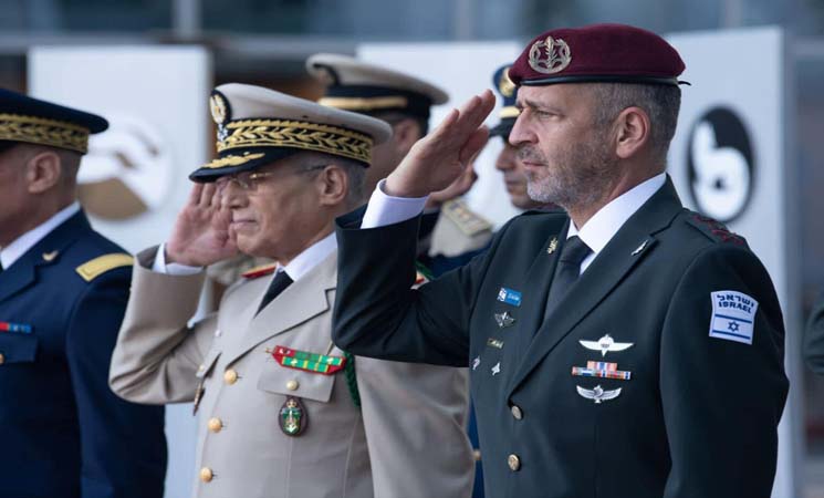 المفتش العام للقوات المسلحة الملكية المغربية الجنرال دوكور دارمي الفاروق بلخير يحضر مناورات عسكرية إسرائيلية رفقة وزير الدفاع وقائد الجيش العبري