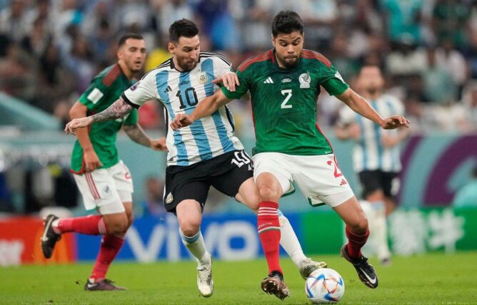 كأس العالم قطر 2022.. ميسي يقود الأرجنتين للإطاحة بالمكسيك وينعش حظوظ منتخب بلاده في التأهل للدور الثاني