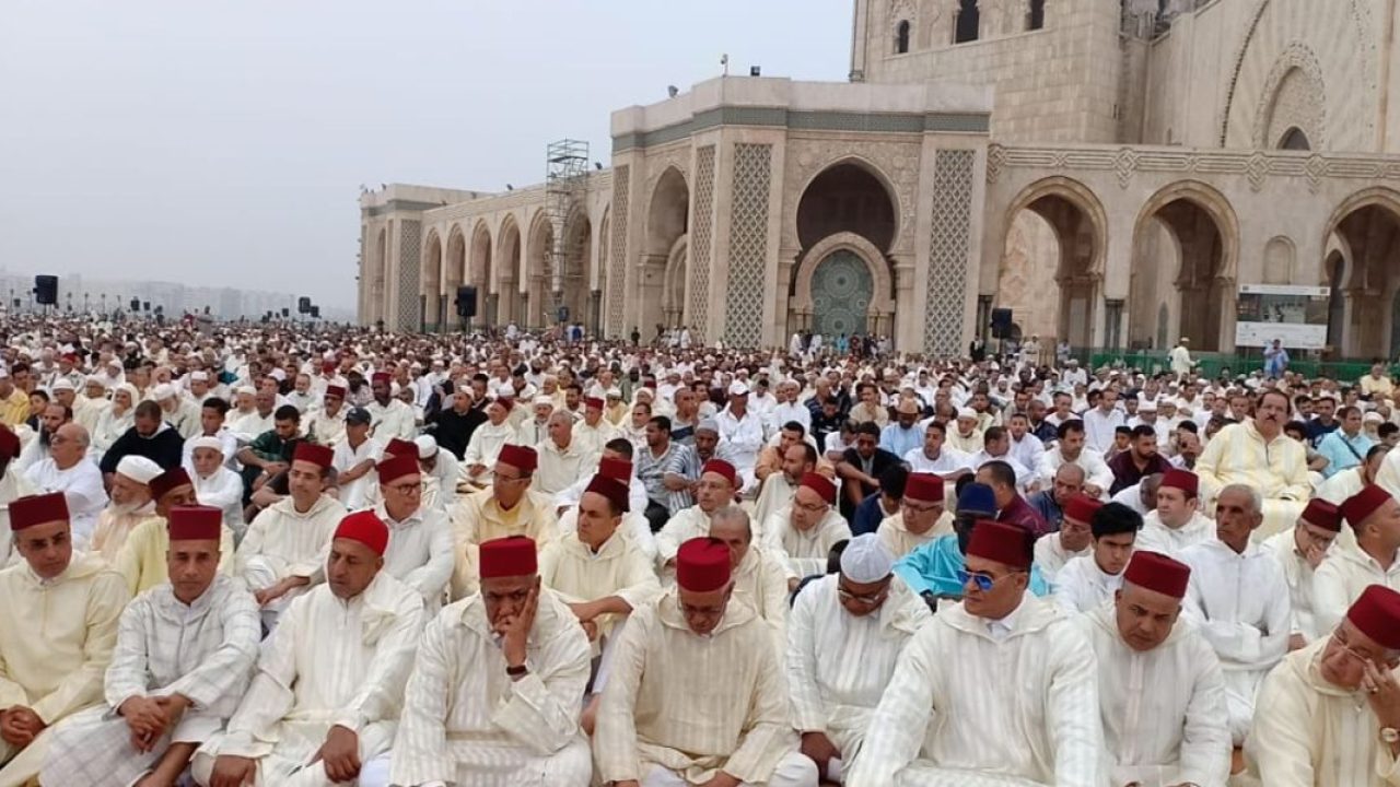 في جو مهيب.. المغاربة يؤدون صلاة الاستسقاء بمختلف مدن المملكة تضرعا إلى الباري جلت قدرته لنزول الغيث