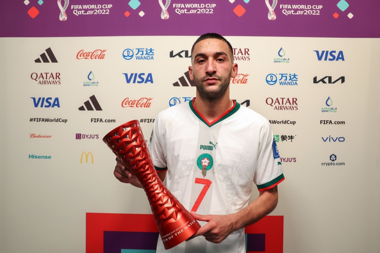 منديال قطر2022.. تتويج حكيم زياش بجائزة 