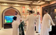 ولي العهد السعودي يحتفل بفوز منتخب بلاده على الأرجنتين