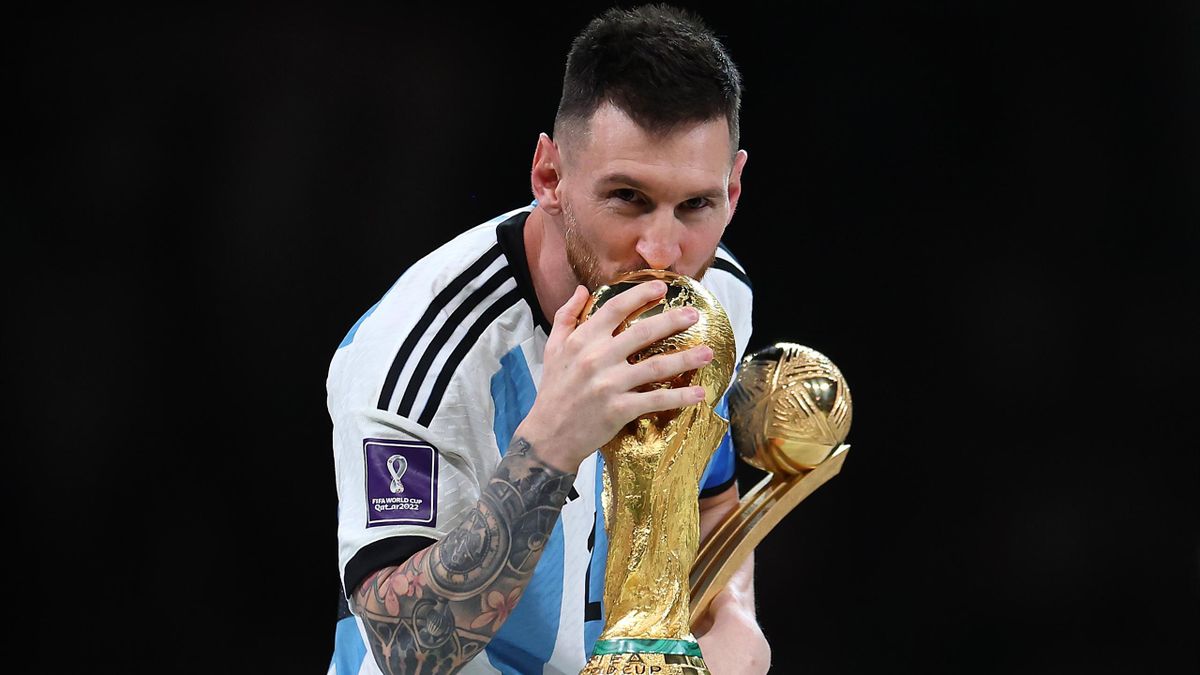 ميسي يُتوج بجائزة أحسن لاعب في بطولة كأس العالم قطر 2022