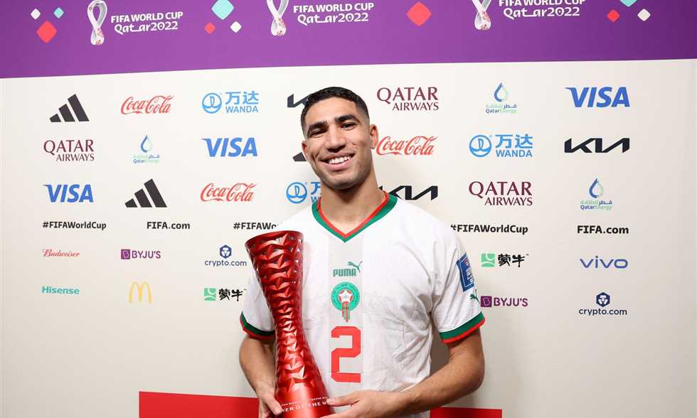 كأس العالم قطر 2022.. اختيار أشرف حكيمي أفضل لاعب في مباراة المغرب ضد كندا