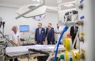 الملك يدشن المركب الاستشفائي الجامعي 