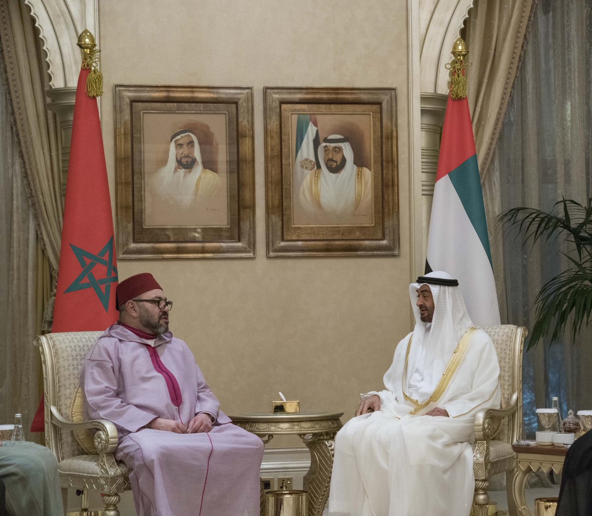 الملك محمد السادس يبعث رسالة خطية إلى رئيس دولة الإمارات