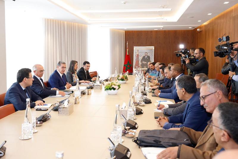 وعود من رئيس الحكومة بتجميد 