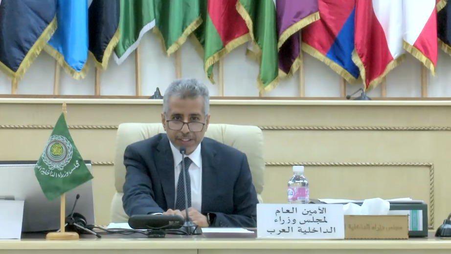 الأمين العام لمجلس وزراء الداخلية العرب وجامعة نايف ينوهان بالأمن الوطني المغربي