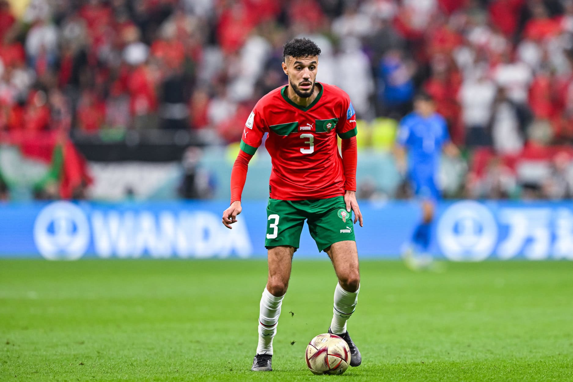 نقطة نظام حول أداء اللاعب نصير مزراوي بين المنتخب الوطني وفريقه بايرن ميونخ الألماني