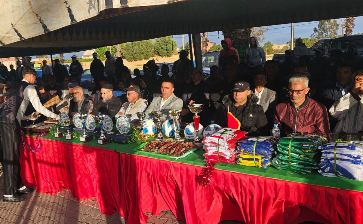 اختتام فعاليات الدوري الرمضاني 2024-1445 لكرة القدم المصغرة في نسخته الأولى المنظم من طرف اللجنة الرياضية للمجلس الجماعي أولاد عبو (صور)