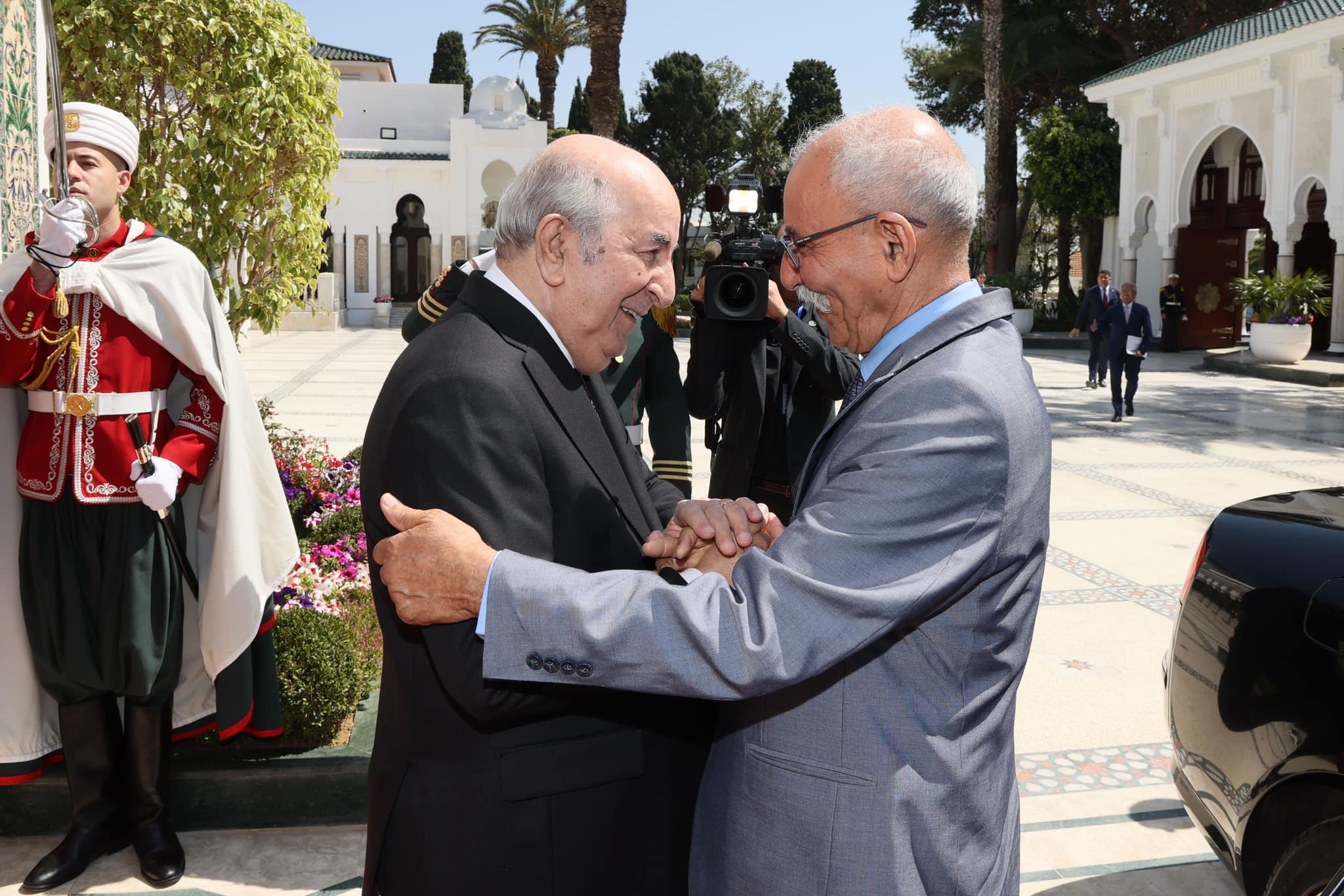 مرتزقة البوليساريو تتطاول على دولة الإمارات العربية المتحدة بتحريض من نظام الكابرانات