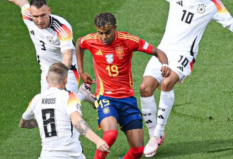 إسبانيا تحقق فوزا صعبا على ألمانيا وتبلغ نصف نهائي اليورو