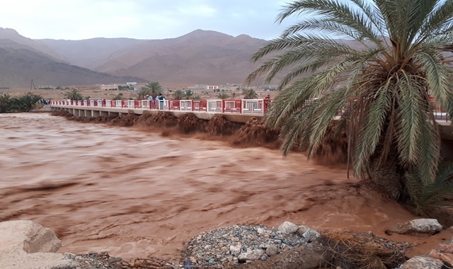 حمولة وادي طاطا بلغت 3000 متر مكعب في الثانية والضحايا في تزايد
