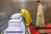 الملك محمد السادس يترأس حفلا دينيا بمناسبة الذكرى الـ28 لوفاة والده المرحوم الحسن الثاني