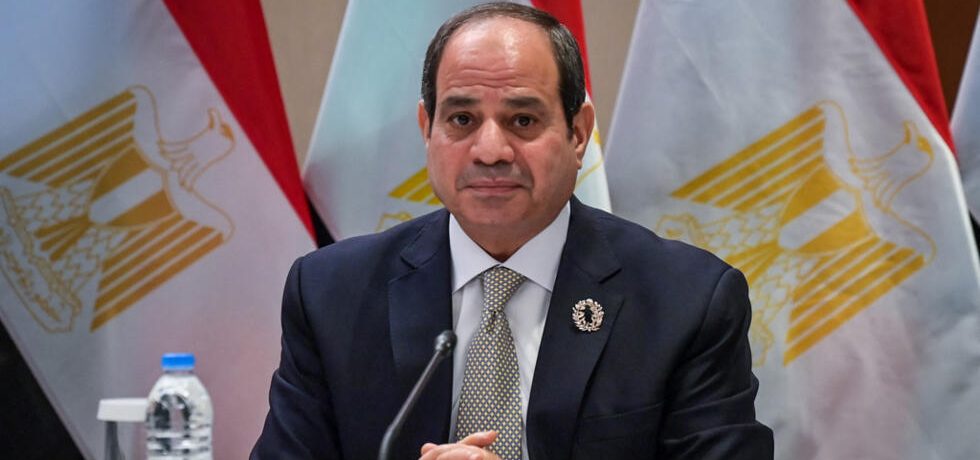 الرئيس المصري عبد الفتاح السيسي ينتظر الضوء الأخضر من البرلمان للتدخل عسكريا دفاعا عن السعودية