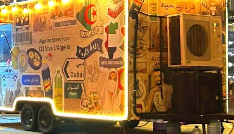 دبي: مطعم متنقل جزائري يبتر خريطة المغرب وسلطات دبي تأمره بتصحيحها (صورة)