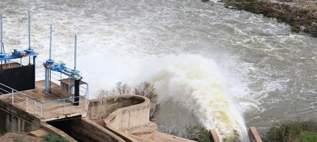 ارتفاع قياسي للموارد المائية بسدود المغرب خلال الـ 24 ساعة الماضية