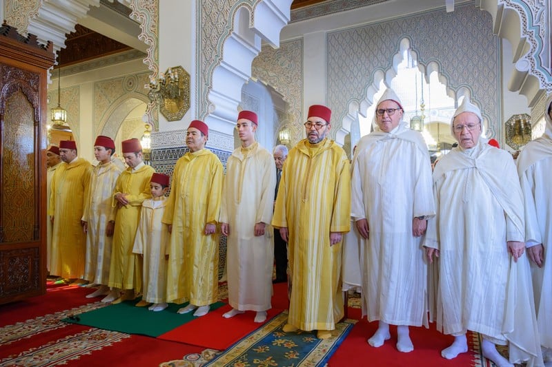 أمير المؤمنين يؤدي صلاة عيد الأضحى بمدينة تطوان