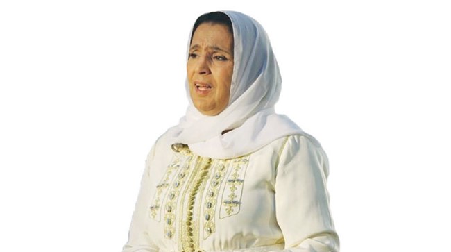 رحيل أيقونة الطرب المغربي الفنانة المعتزلة نعيمة سميح عن عمر 72 عامًا بعد صراع مع المرض