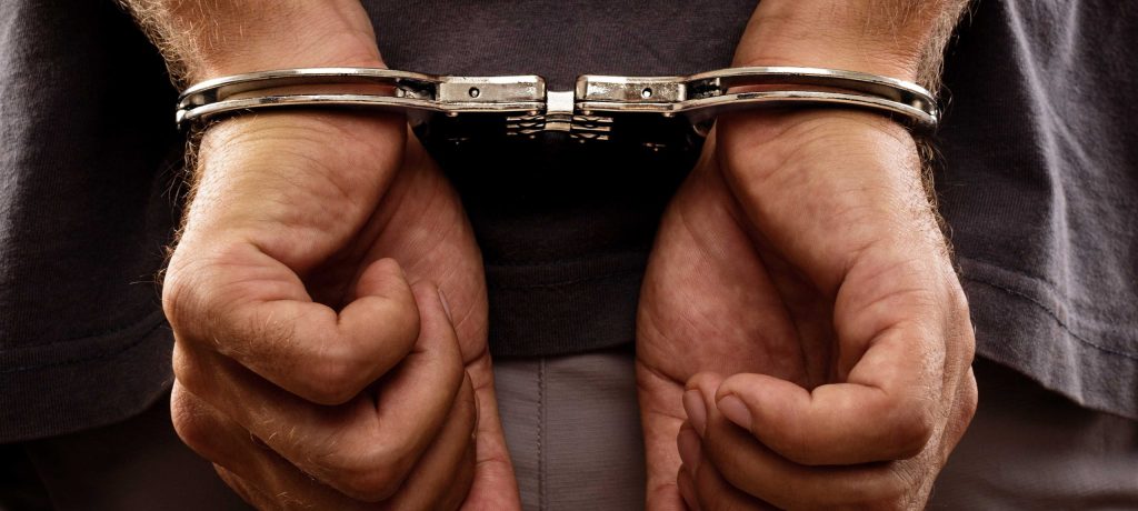 اعتقال مواطن جزائري بمرتيل وحجز بطاقات بنكية تحمل أسماء أشخاص آخرين