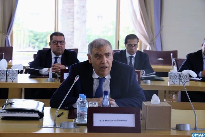 لفتيت يترأس اجتماعا لتتبع ورش الجهوية المتقدمة