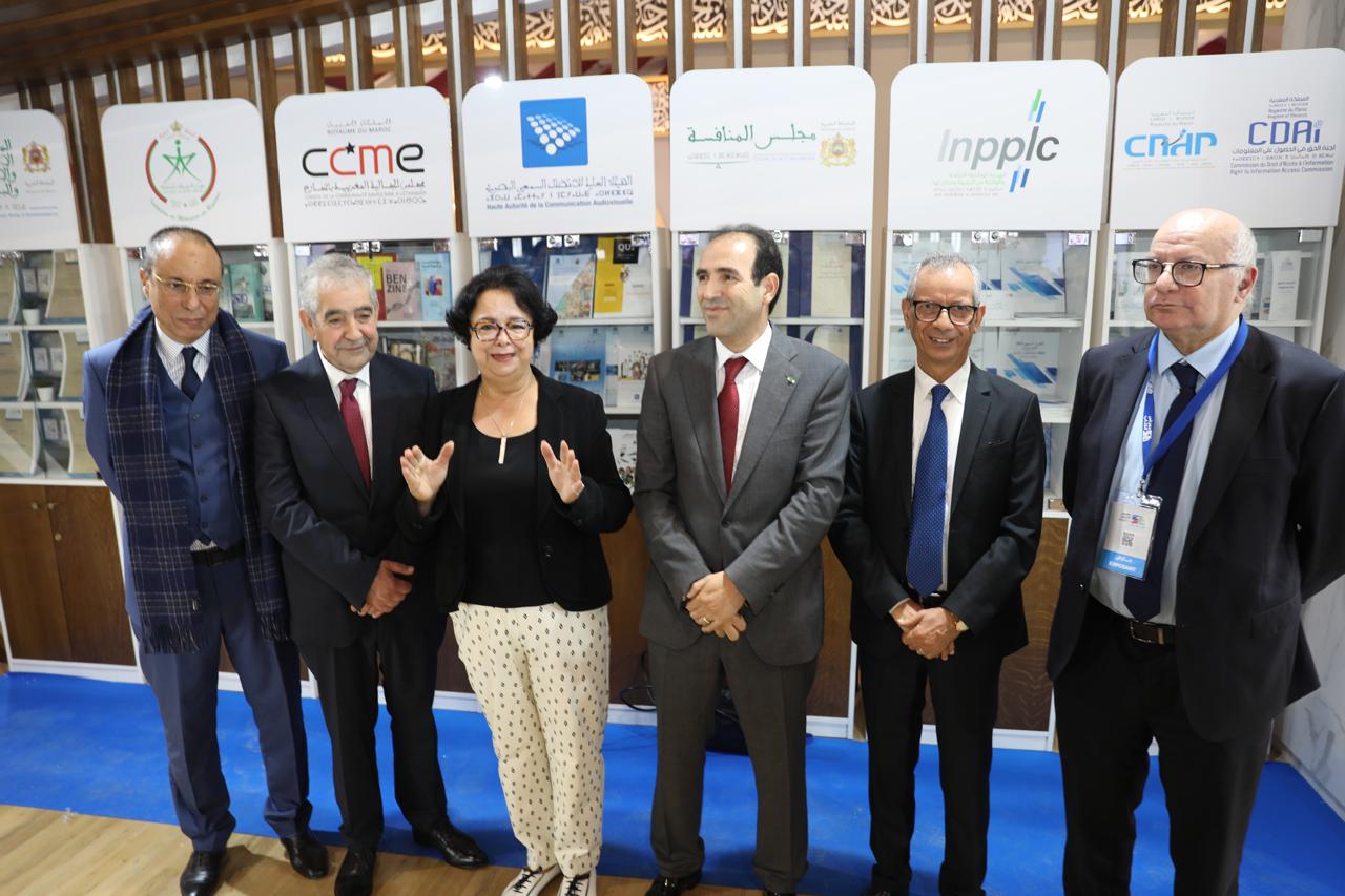 هيئات دستورية تراهن على منصة معرض الكتاب لترسيخ قيم المواطنة وتكريس ثقافة الانفتاح والتواصل مع المواطنين