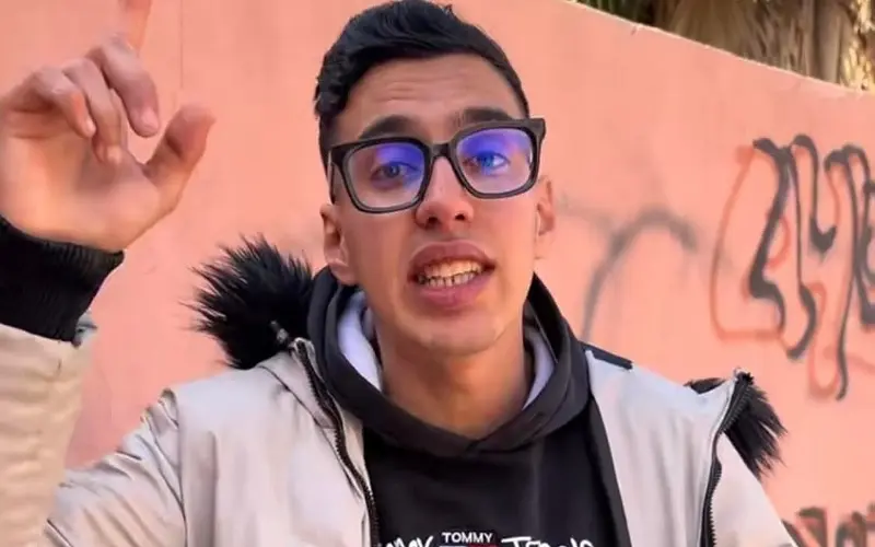 بعد إهانته لرجال الأمن.. متابعة الشاب عبد الإله 