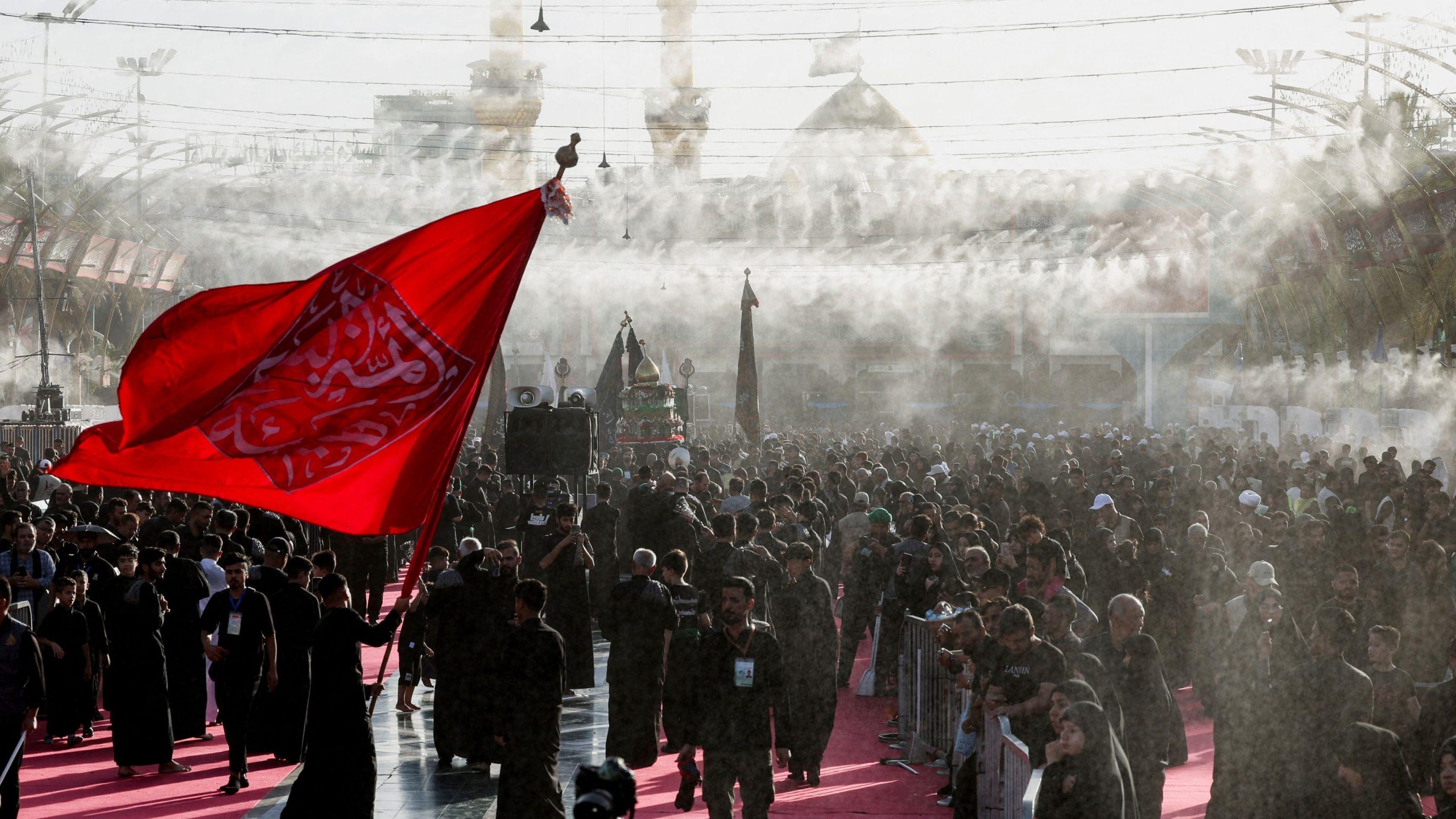 عاشوراء.. لماذا يحيي الشيعة ذكرى مقتل الحسين وكيف تُقام طقوسها؟