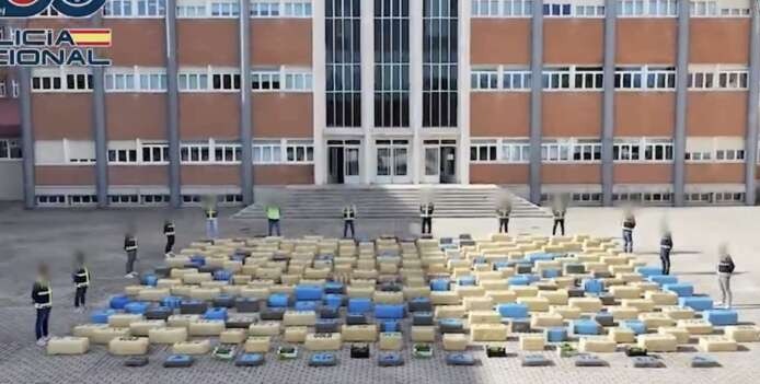 تعاون أمني مغربي– إسباني يطيح بشبكتين للتهريب الدولي للمخدرات وحجز حوالي 22 طنا من الحشيش