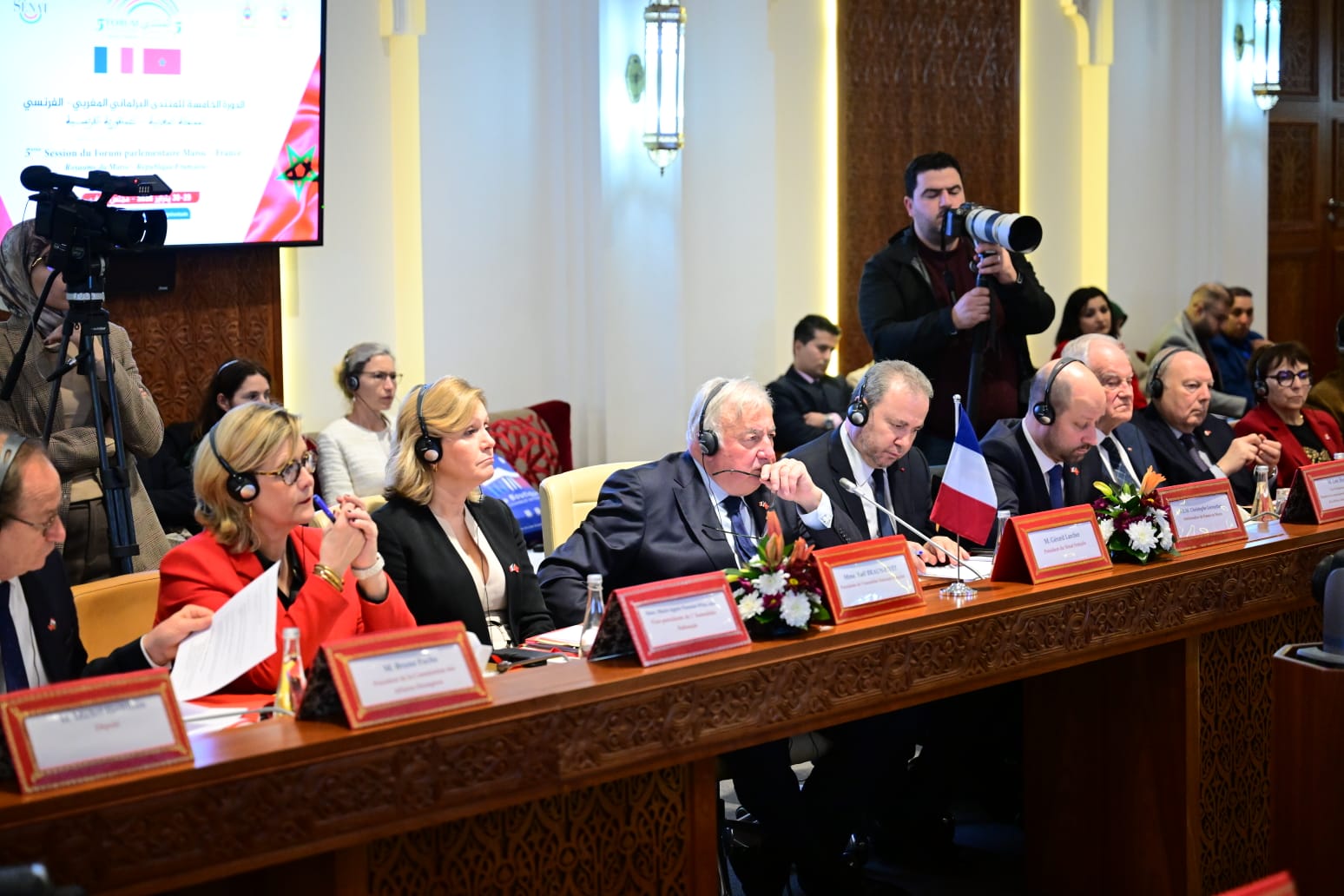 رئيس مجلس الشيوخ الفرنسي جيرار لارشي: الروابط بين فرنسا والمغرب يمكن أن تشكل مرجعا لإرساء علاقة متناغمة بين ضفتي المتوسط وبين أوروبا وإفريقيا