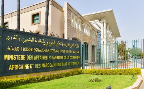 مطالب بتدخل بوريطة في ملف المعتقلين المغاربة بالجزائر