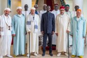 الرئيس السنغالي باسيرو ديوماي فاي يستقبل شيخ الطريقة التيجانية بالمغرب محمد الكبير
