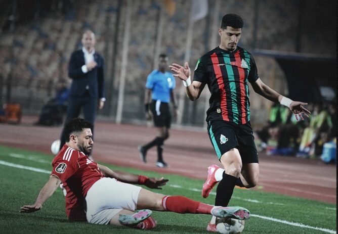 رغم الإعتداء الجماهيري.. فريق الجيش الملكي يعود بنقطة من القاهرة أمام الأهلي ويبلغ ربع نهائي عصبة الأبطال