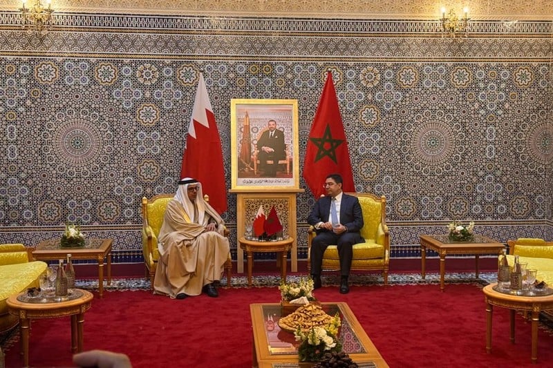 صفعة جديدة للمتربصين بالوحدة التربية للمملكة.. ناصر بوريطة يستقبل وزير خارجية البحرين في العيون