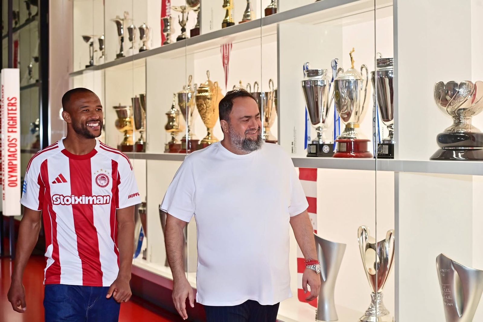 أيوب الكعبي يواصل مغامرته الاحترافية مع أولمبياكوس بعد تمديد عقده لموسمين إضافيين