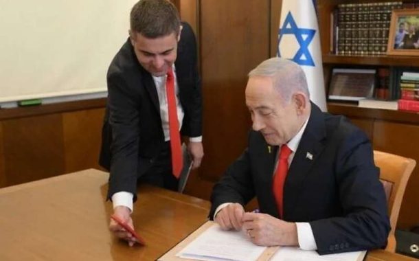 استقالة مستشار نتنياهو بعدما وصف نوابا إسرائيليين من أصول مغربية ب(القرود)