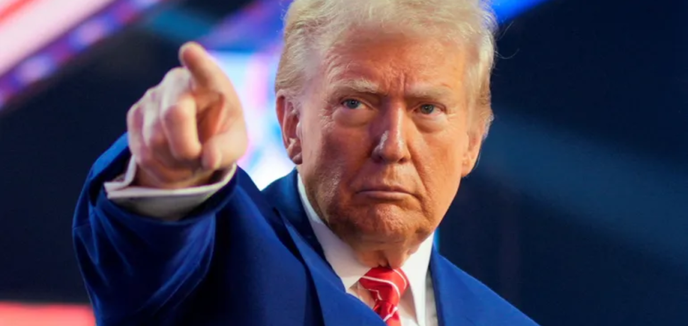 دونالد ترامب يهدد إيران بضربة عسكرية جد قوية .. 