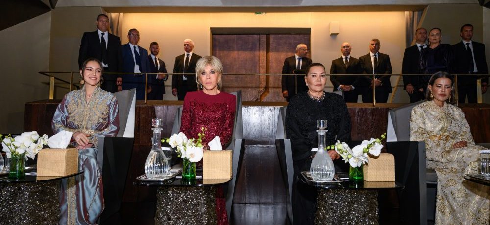 أميرات القصر الملكي يحضرن افتتاح مسرح الرباط رفقة زوجة الرئيس الفرنسي ماكرون