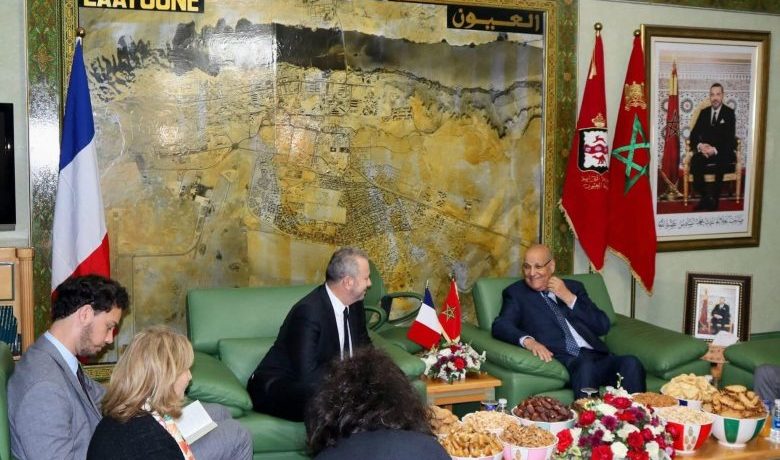من العيون المغربية.. زيارة السفير الفرنسي تعزز التعاون الثنائي وتكرس دينامية جديدة بالعلاقات المغربية الفرنسية